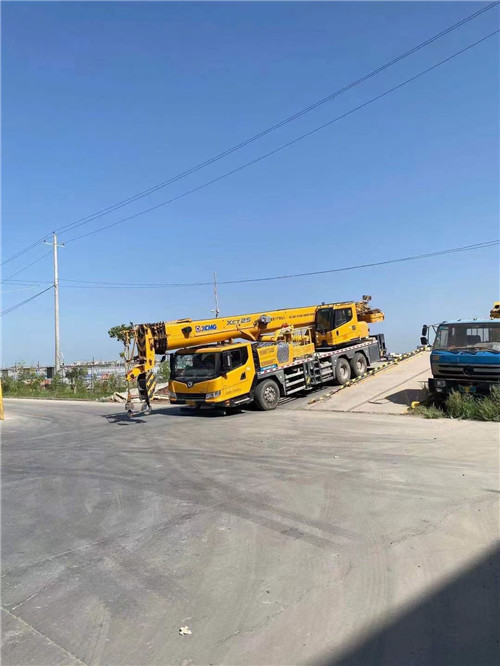 北京市吊车作业时，可能会产生哪些额外收费项目？