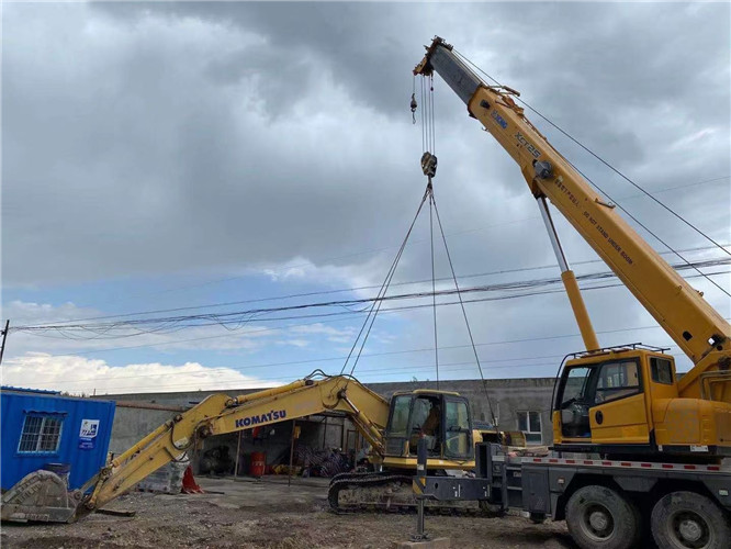 北京市25吨吊车的工作半径是多少？